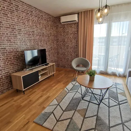 Apartment At Ljubovic Hill Park Podgorica