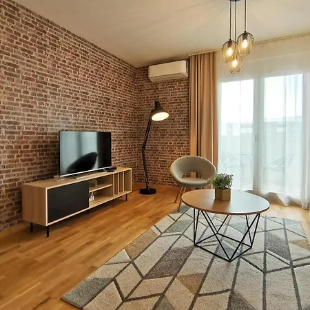 At Ljubovic Hill Park Apartment *
