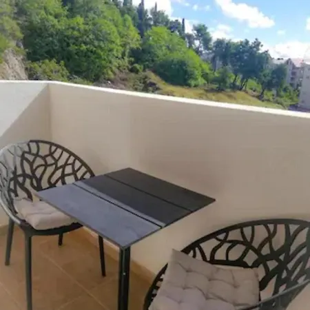 Apartment At Ljubovic Hill Park Podgorica