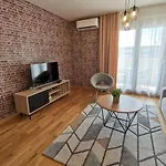 Appartamento Overlooking The Hills Of Ljubovic Park Podgorica