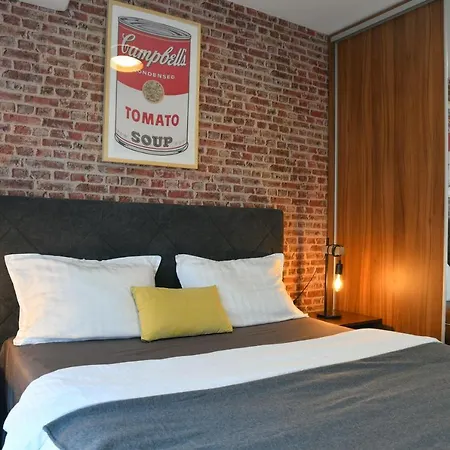 Overlooking The Hills Of Ljubovic Park Apartament