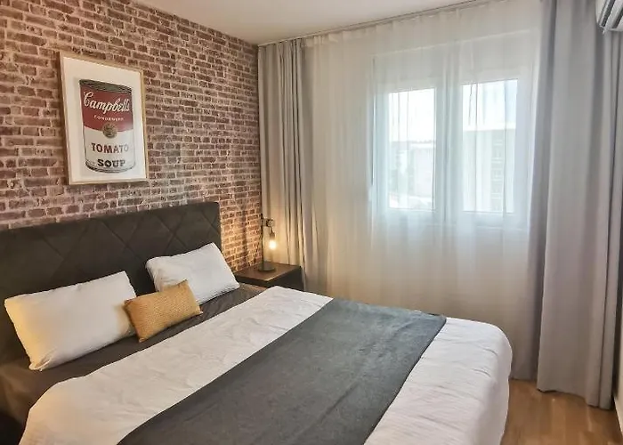 Appartement Overlooking The Hills Of Ljubovic Park