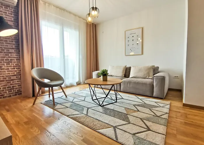 Appartement Overlooking The Hills Of Ljubovic Park Podgorica