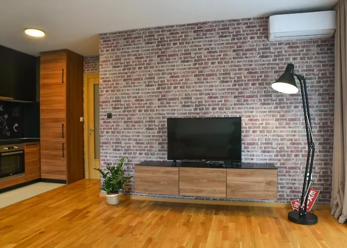 Overlooking The Hills Of Ljubovic Park Appartement